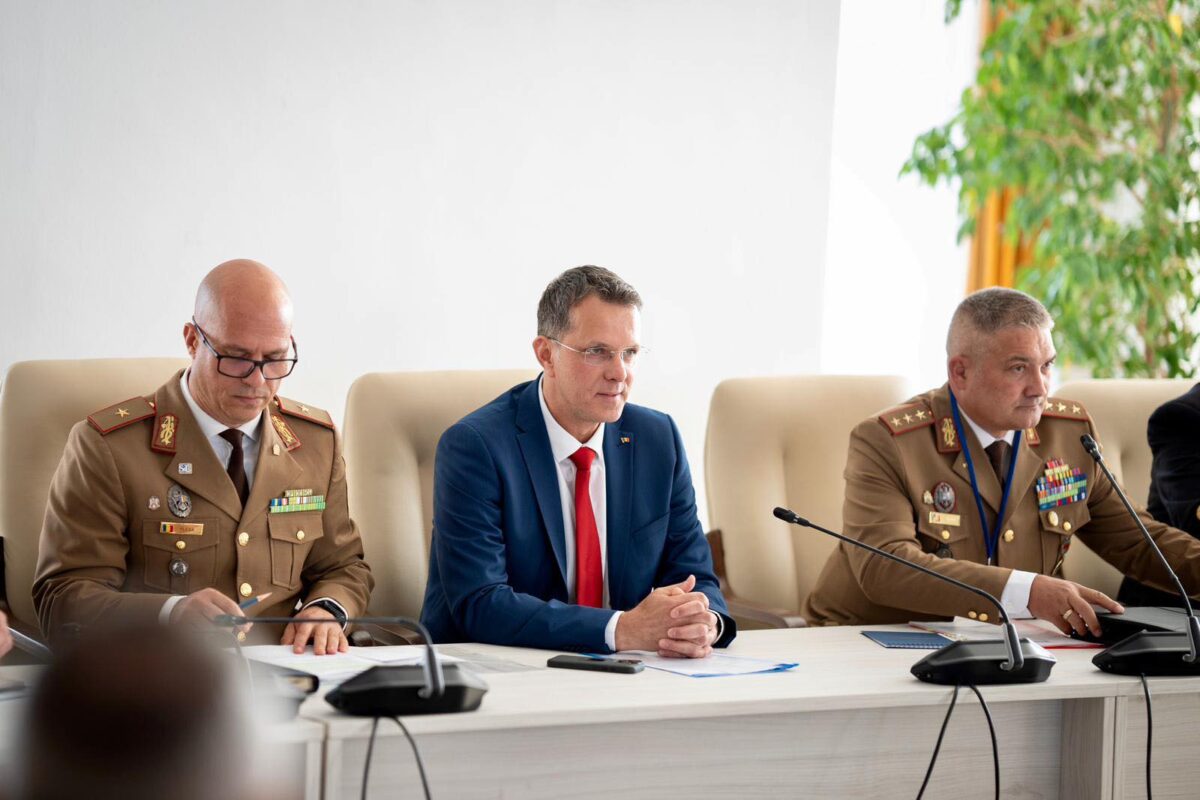 Ședință CSAT după intrarea dronei rusești în spațiul aerian. Moșteanu: Trebuie să fim pregătiți