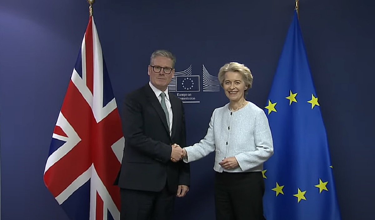 Premierul socialist al Regatului Unit pune la cale un proiect anti-Brexit. Ce e noua „aliniere dinamică” cu UE