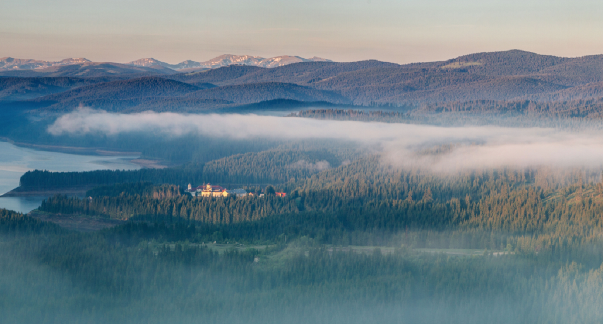 Mănăstirea Oașa: 30 de ani de credință, rugăciune și sprijin pentru tineri