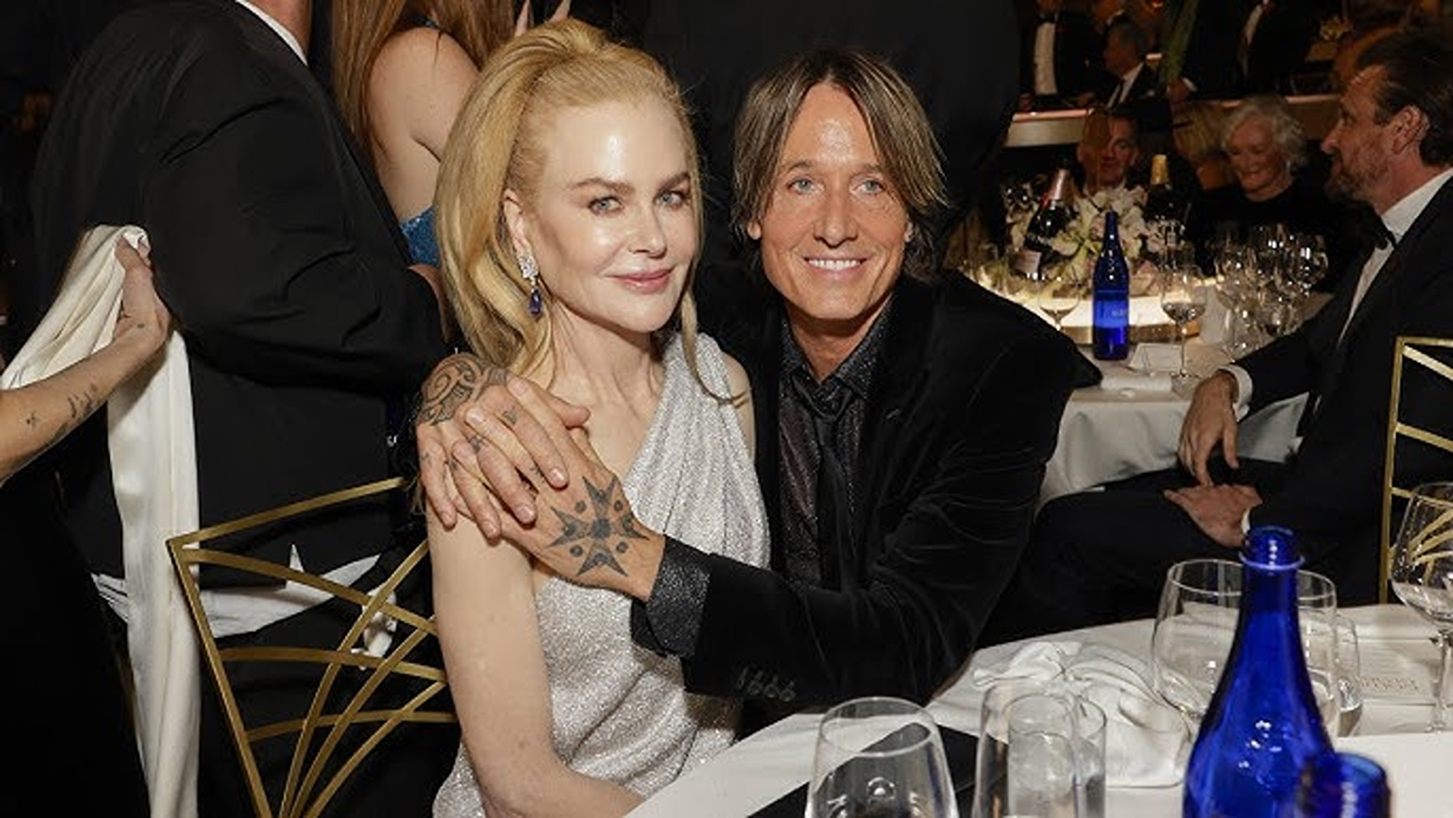 Keith Urban s-a mutat cu noua iubită. Este cu 32 de ani mai tânără
