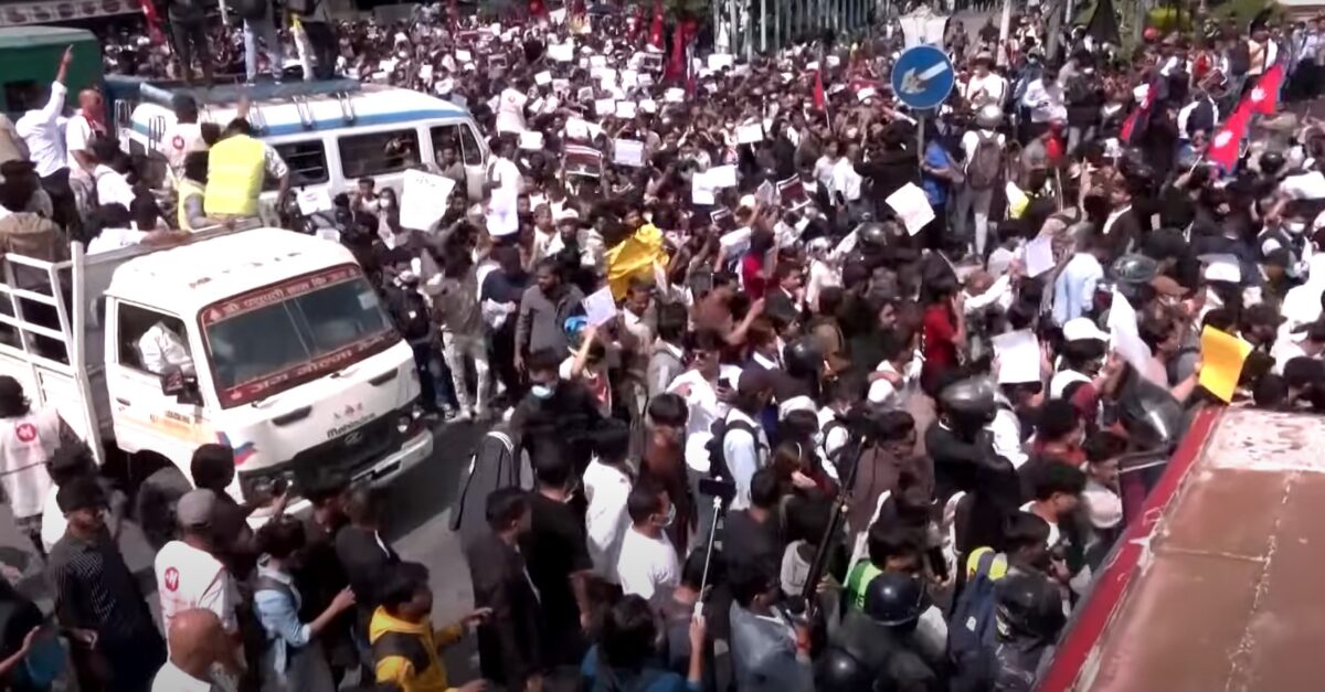 Nepal renunță la cenzura pe internet după proteste violente