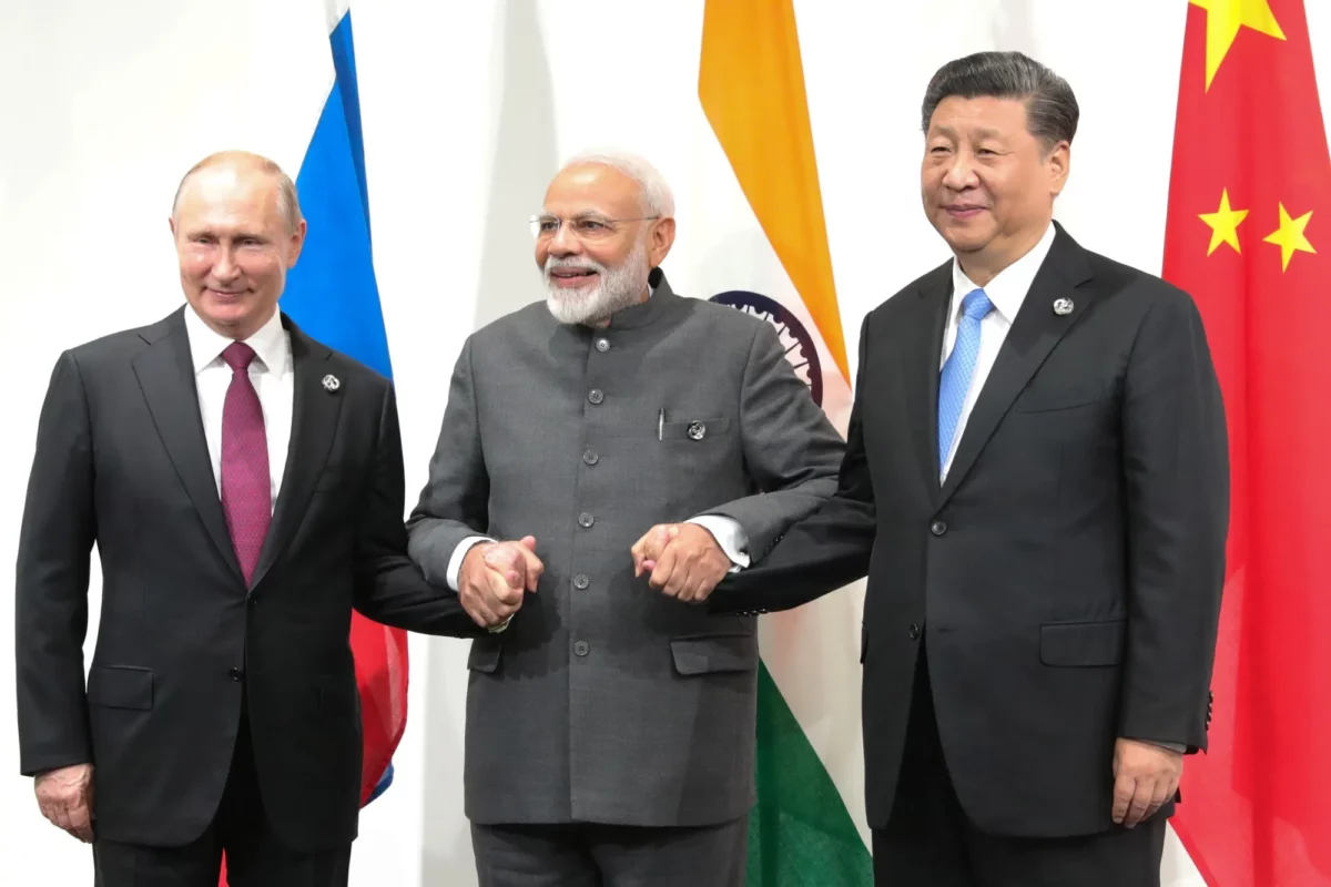Miza reală a summitului de la Tianjin. Xi, Modi și Putin își dau mâna împotriva Washingtonului. Exclusiv