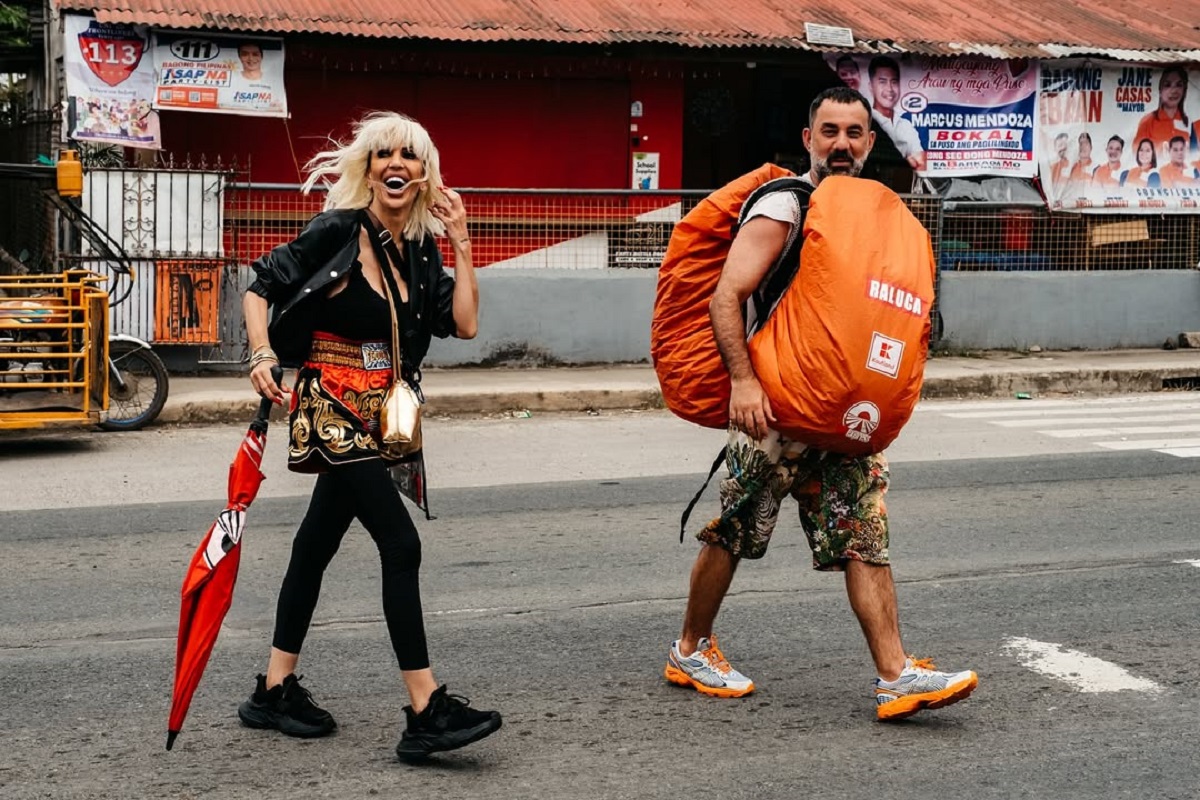 Raluca Bădulescu la autostop: Dacă dricul mă lua, stăteam pe capac cu ăla mort