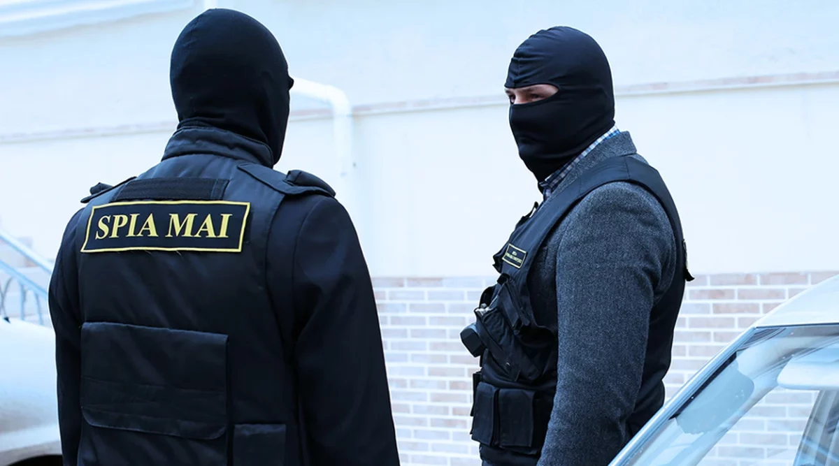 Ucraineni care fugeau de război, jefuiţi în Republica Moldova. Un şef de poliţie, reţinut