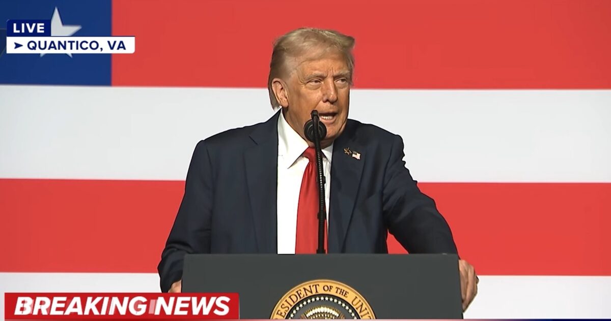 Trump îi acuză de răzvrătire ce poate fi pedepsită cu moartea pe Democrații care au cerut militarilor să refuze „ordinele ilegale”