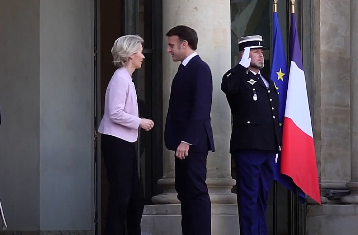 Macron a oferit imaginea perfectă a decăderii. Se anunță sfârșitul unei ere în Franța