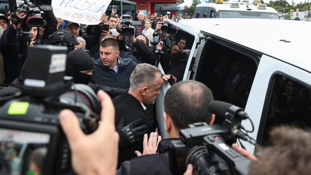 Plahotniuc anunță că este pregătit să vină la ședințele de judecată. Cere ca presa să filmeze întreg procesul