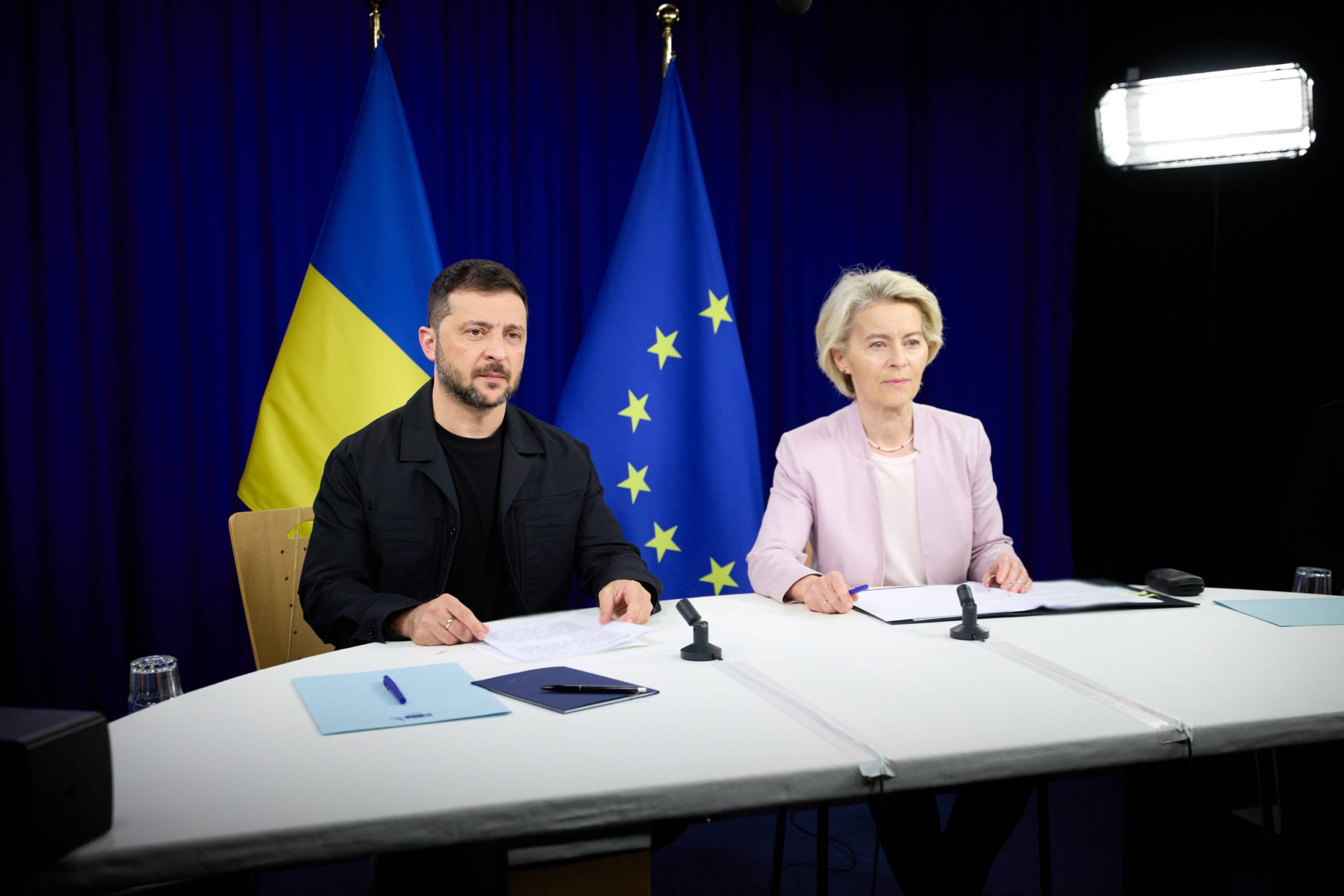 Zelenski, discuție cu Ursula von der Leyen după atacurile lansate de Rusia în ultimele ore.  Ce se întâmplă cu armistițiul energetic