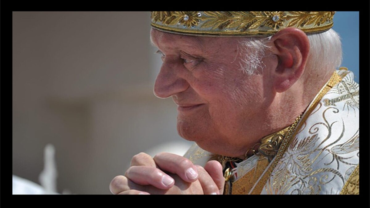 Ceremonia de înmormântare a Cardinalului Lucian Mureșan, la Blaj. Nicușor Dan va fi prezent