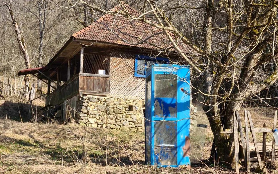 Case de lux și sate depopulate. Paradoxul pieței imobiliare din România