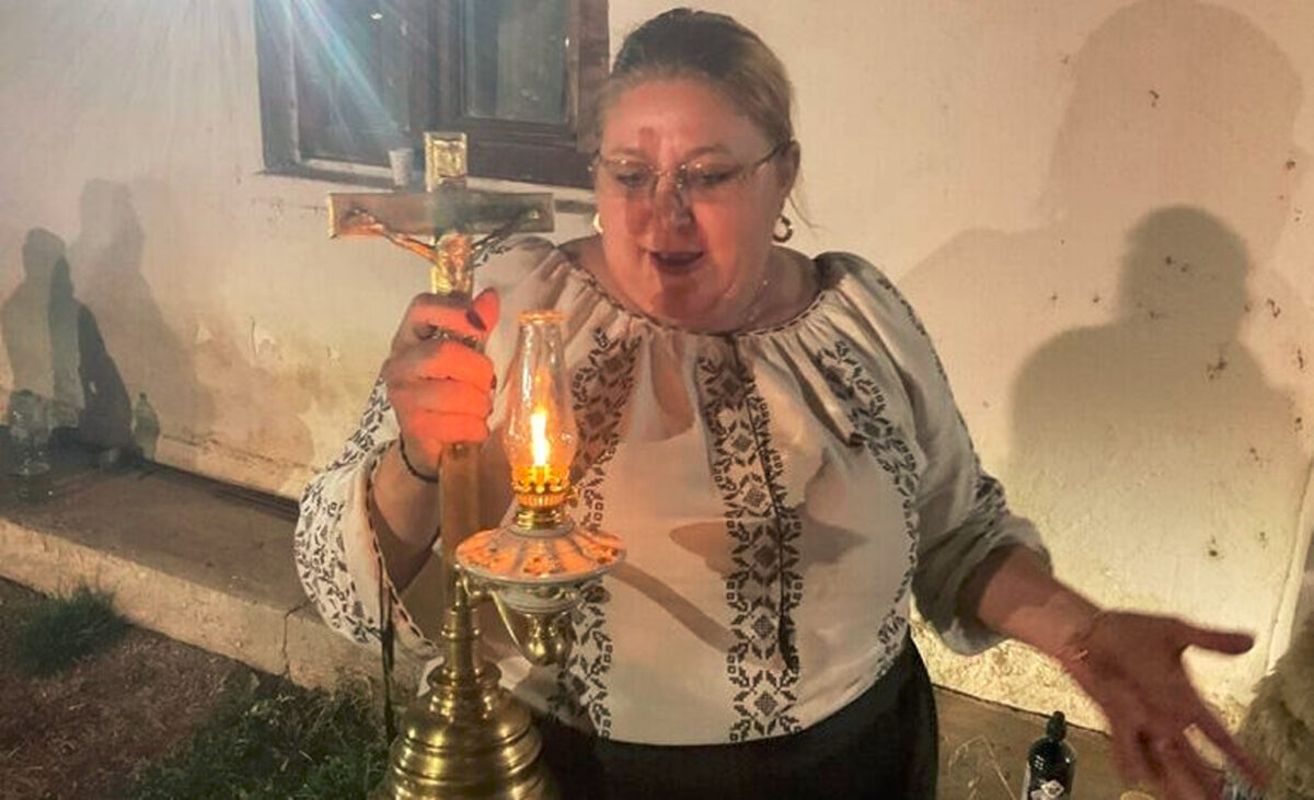 Diana Șoșoacă a ajuns subiect pentru Le Monde, din cauza iei purtate în Parlamentul European