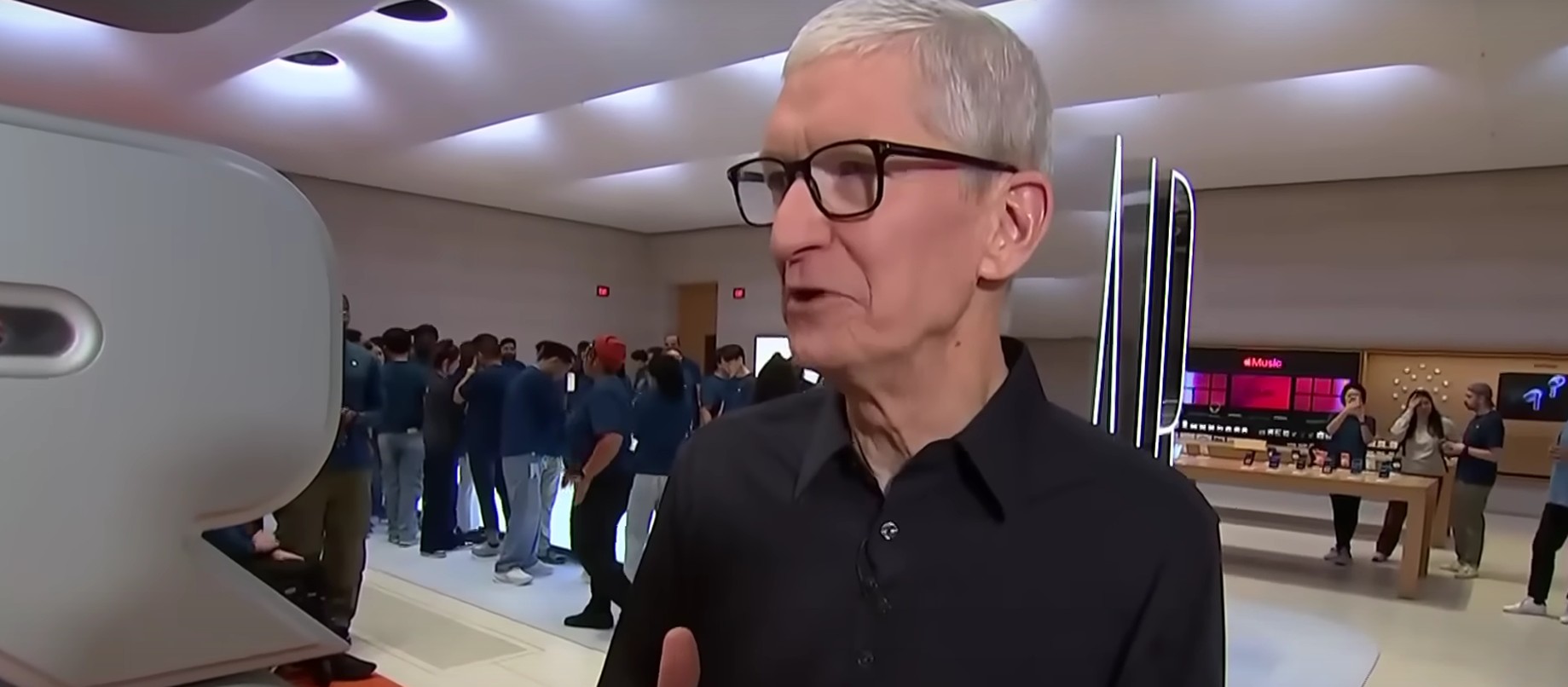 Tim Cook, directorul Apple