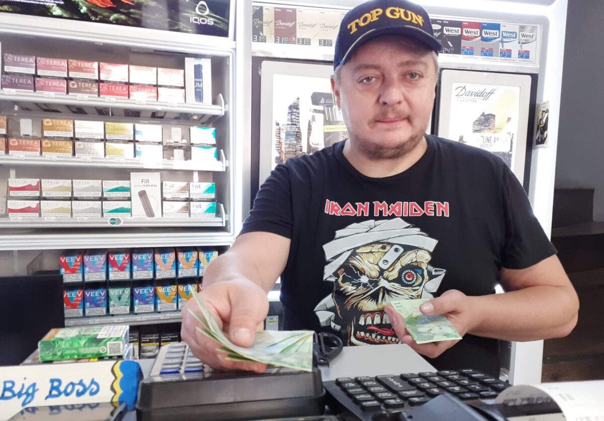 Ce mai cumperi astăzi cu un leu. Drumul unei monede care a fost cândva rege