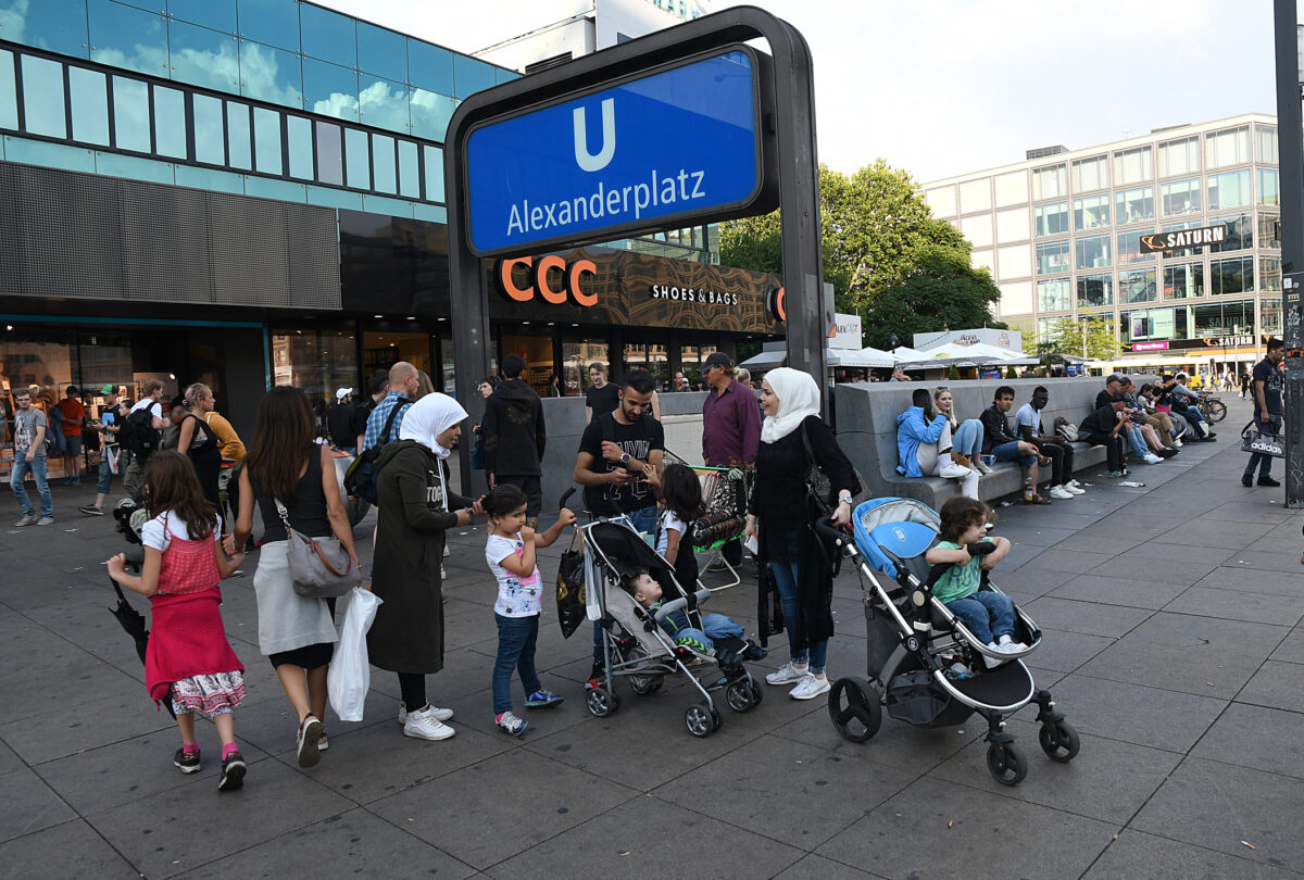 Ben Madadi: O țară nu este o corporație. Imigrația trebuie gestionată cu grijă