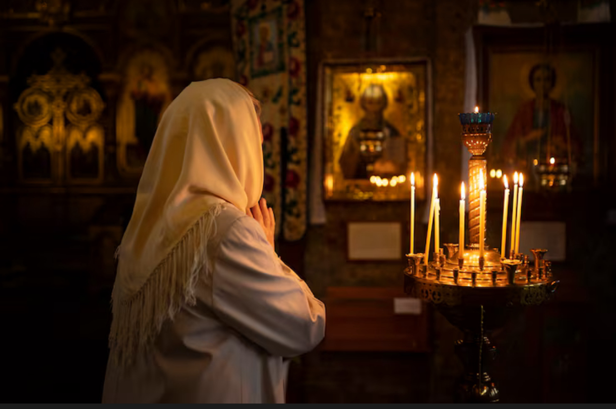Deniile din Săptămâna Patimilor la Catedrala Patriarhală. Episcopul Paisie Sinaitul: „Fiţi statornici în iubirea voastră faţă de Cel care suferă pentru noi”
