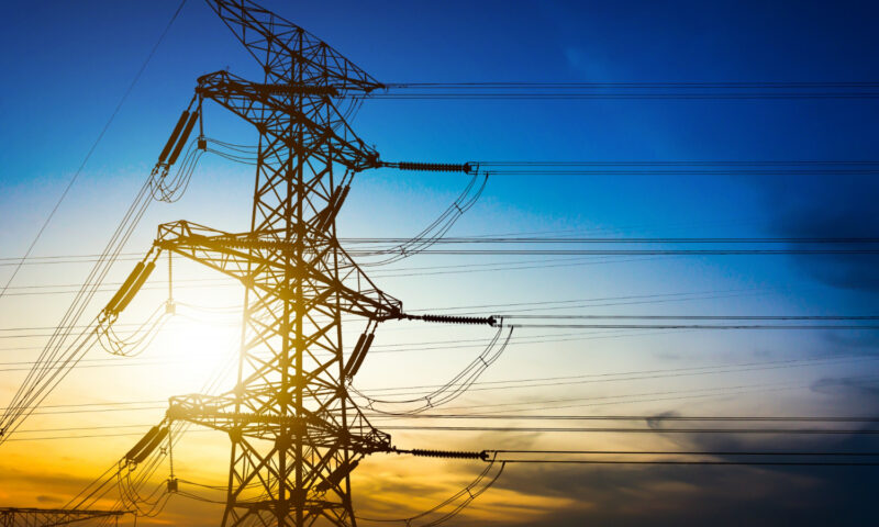 Statul închide o companie din energie după un deceniu de pierderi. Ce înseamnă absorbția Electrocentrale Grup SA de către SAPE