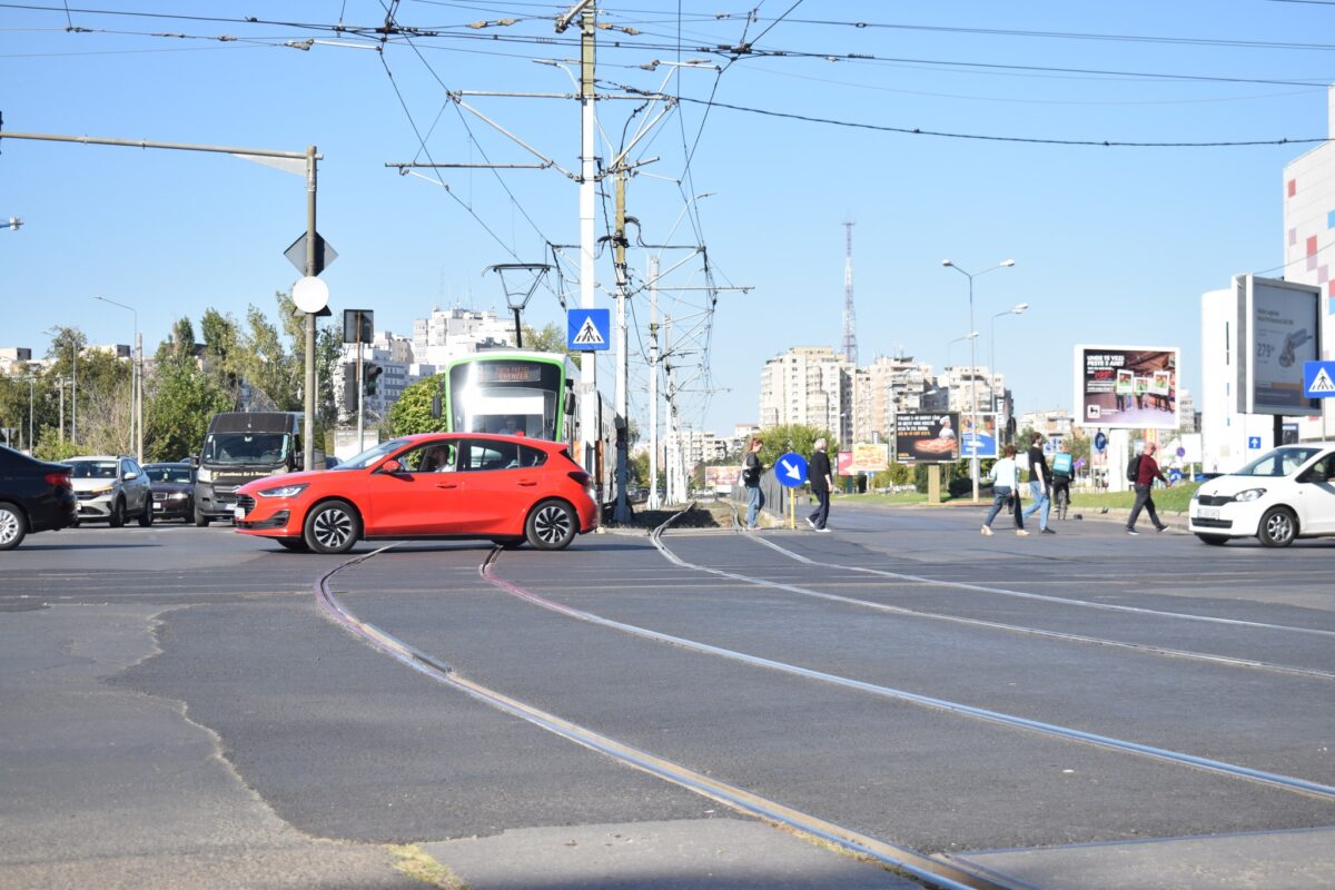 Mașinile ar putea folosi benzile pentru autobuze. S-a depus proiect la Primăria Capitalei