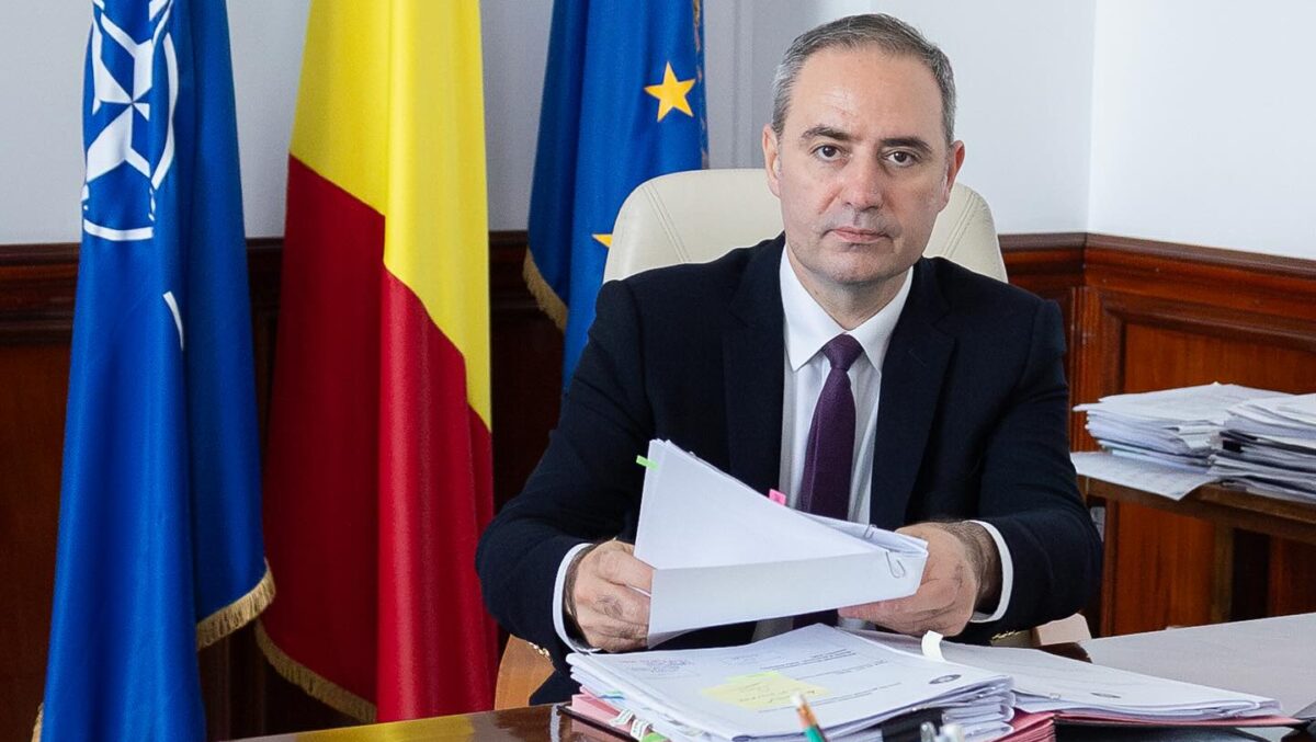 Schema de fraudă din piața auto, demascată de ANAF și DNA. Prejudiciu de 29 milioane de lei