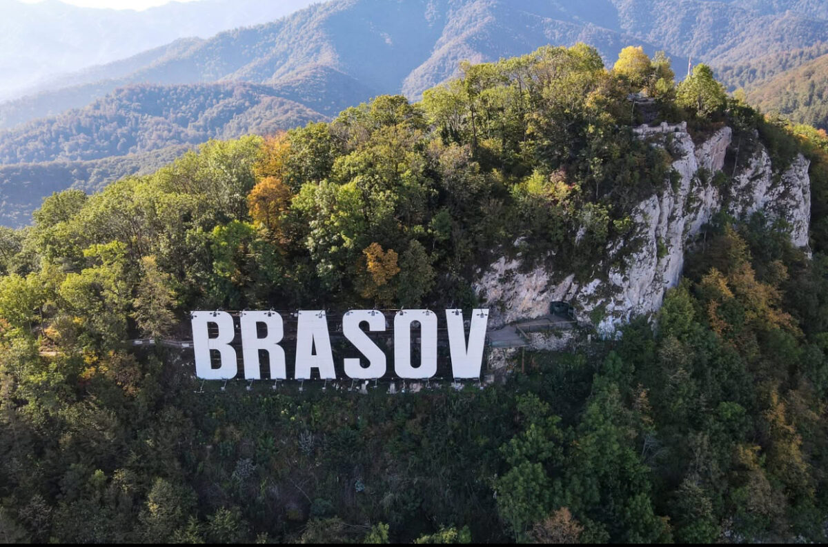 Brașovul, orașul de poveste al Transilvaniei, recomandat de The Times pentru un city break. Ce i-a impresionat pe britanici