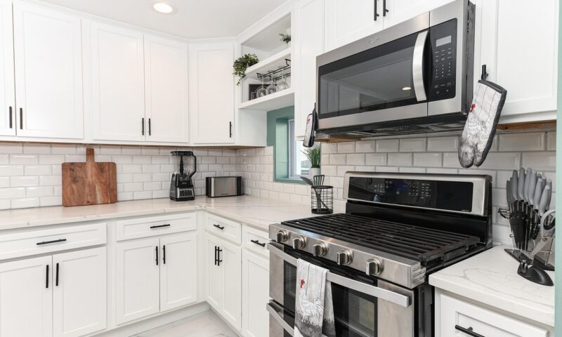 Cele șase zone din bucătărie pe care majoritatea oamenilor le uită în timpul curățeniei