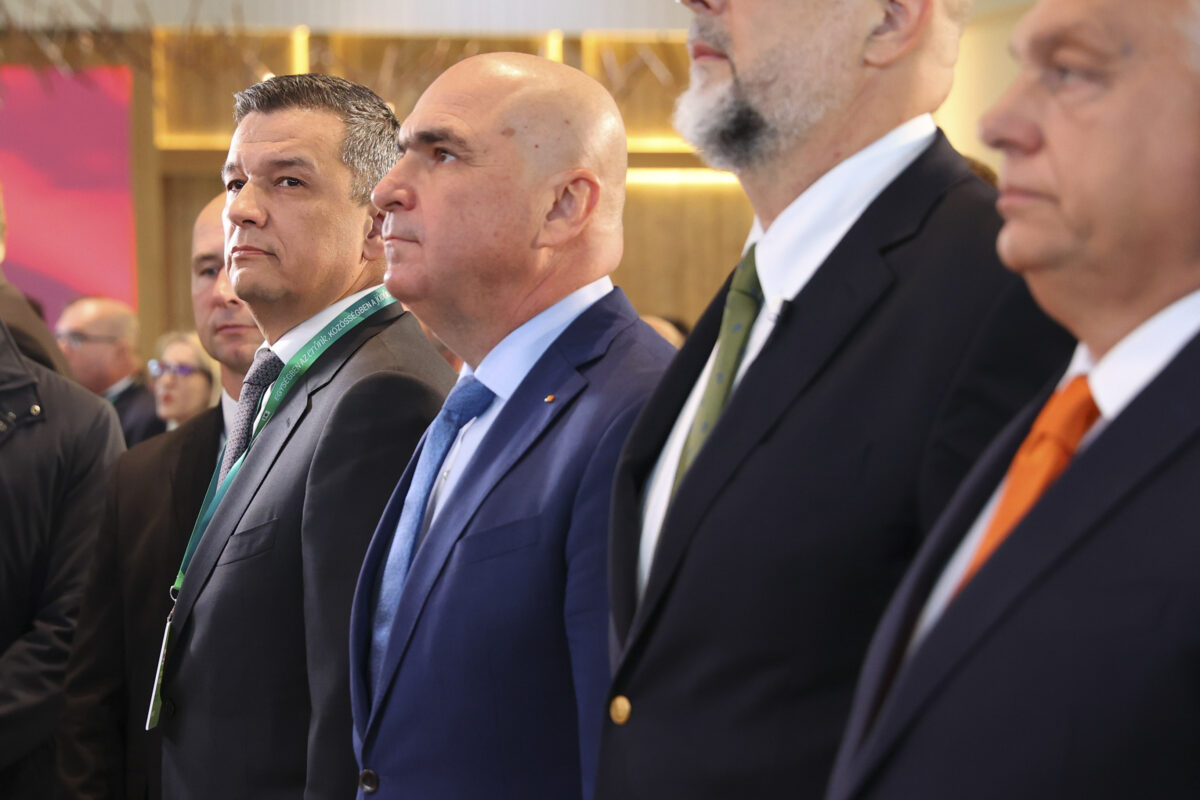 Nicușor Dan, absent de la congresul UDMR. Grindeanu a ieșit din sală la „Imnul Secuilor”. Reacția lui Kelemen Hunor