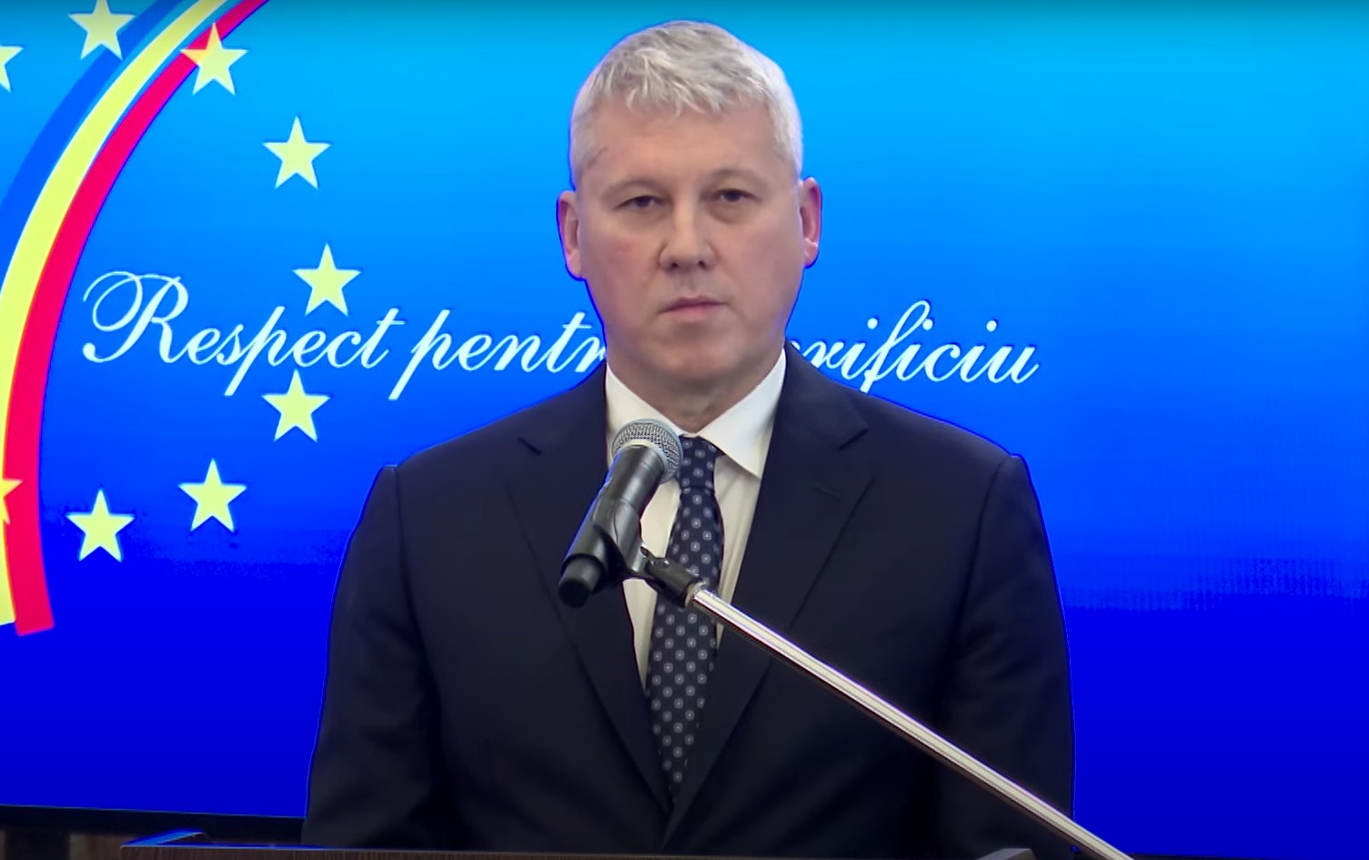 Ministrul Cătălin Predoiu, felicitări pentru un polițist care a refuzat mita de la un șofer