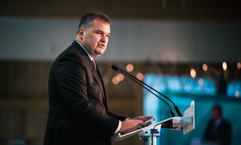 Ce se întâmplă dacă Guvernul Mureșan nu obține voturile necesare. UDMR, două poziții privind viitoarea coaliție