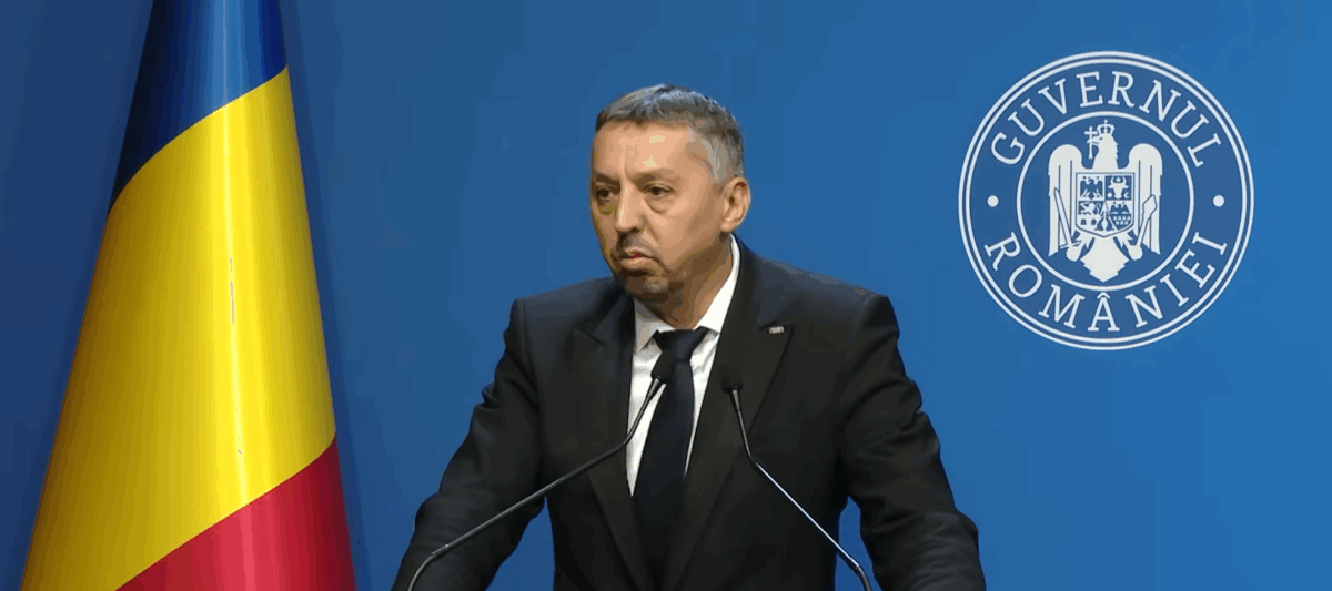 Ministrul Educației: Sistemul hibrid nu se aplică în perioada suspendării cursurilor fizice