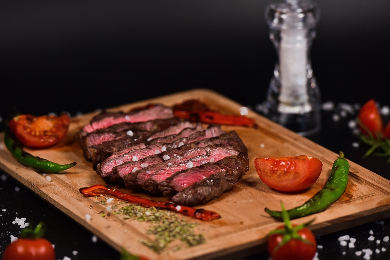 Cum să faci cel mai bun sos pentru friptura de porc. Ingredientul care îi dă o aromă deosebită