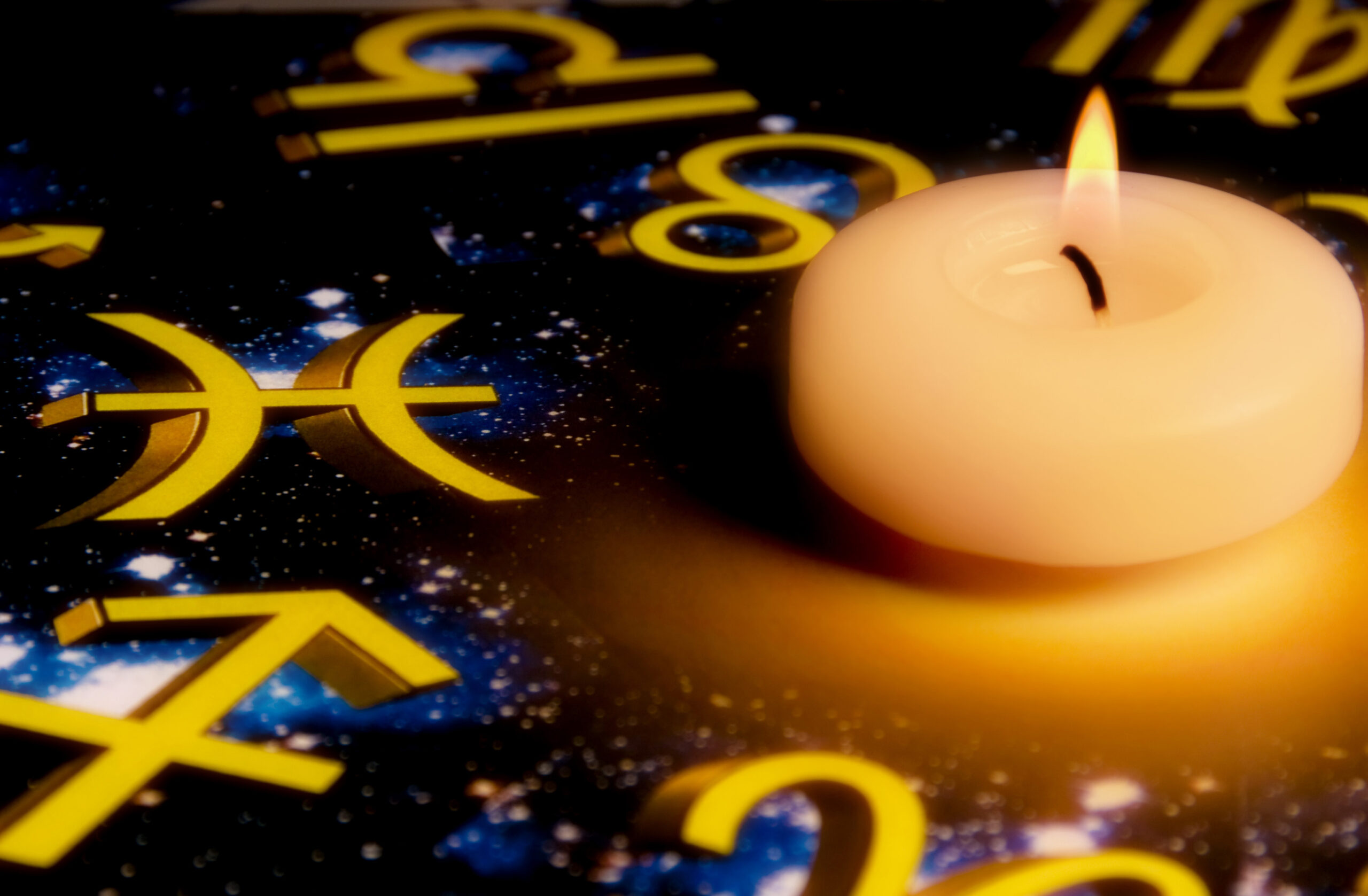 Ce fac zodiile când nimeni nu se uită. Surprizele ascunse ale horoscopului