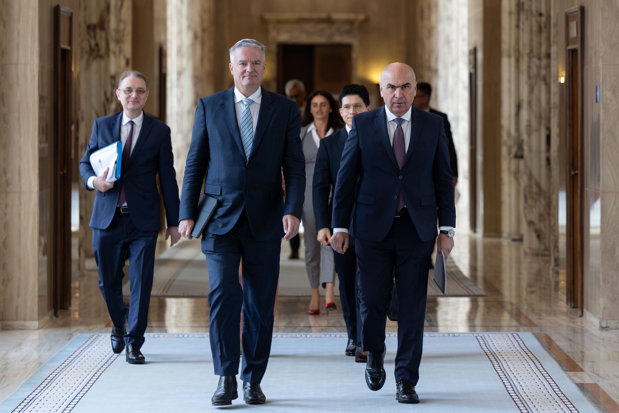 Raport OCDE despre România. Progrese în lupta anticorupție, dar avertismente dure privind sistemul politic și sănătatea