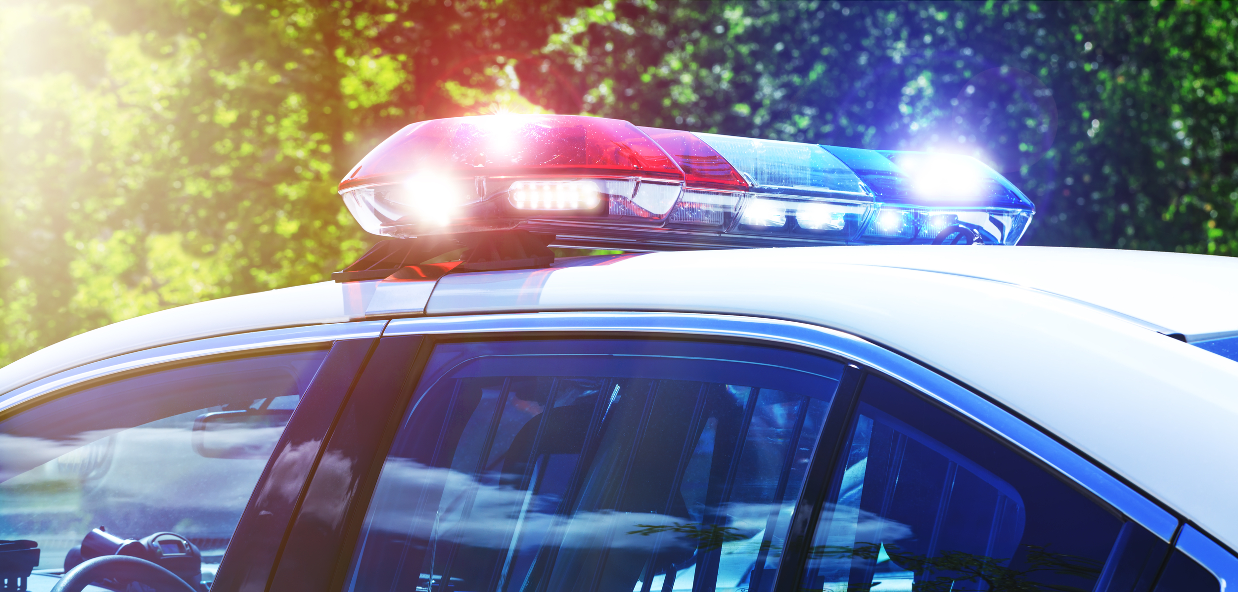 Un copil a murit după ce a căzut de la înălțime, într-un bloc de opt etaje din Oradea