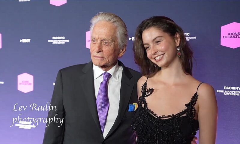 Aventura ascunsă de Michael Douglas timp de patru decenii. Actorul a recunoscut relația cu Kathleen Turner
