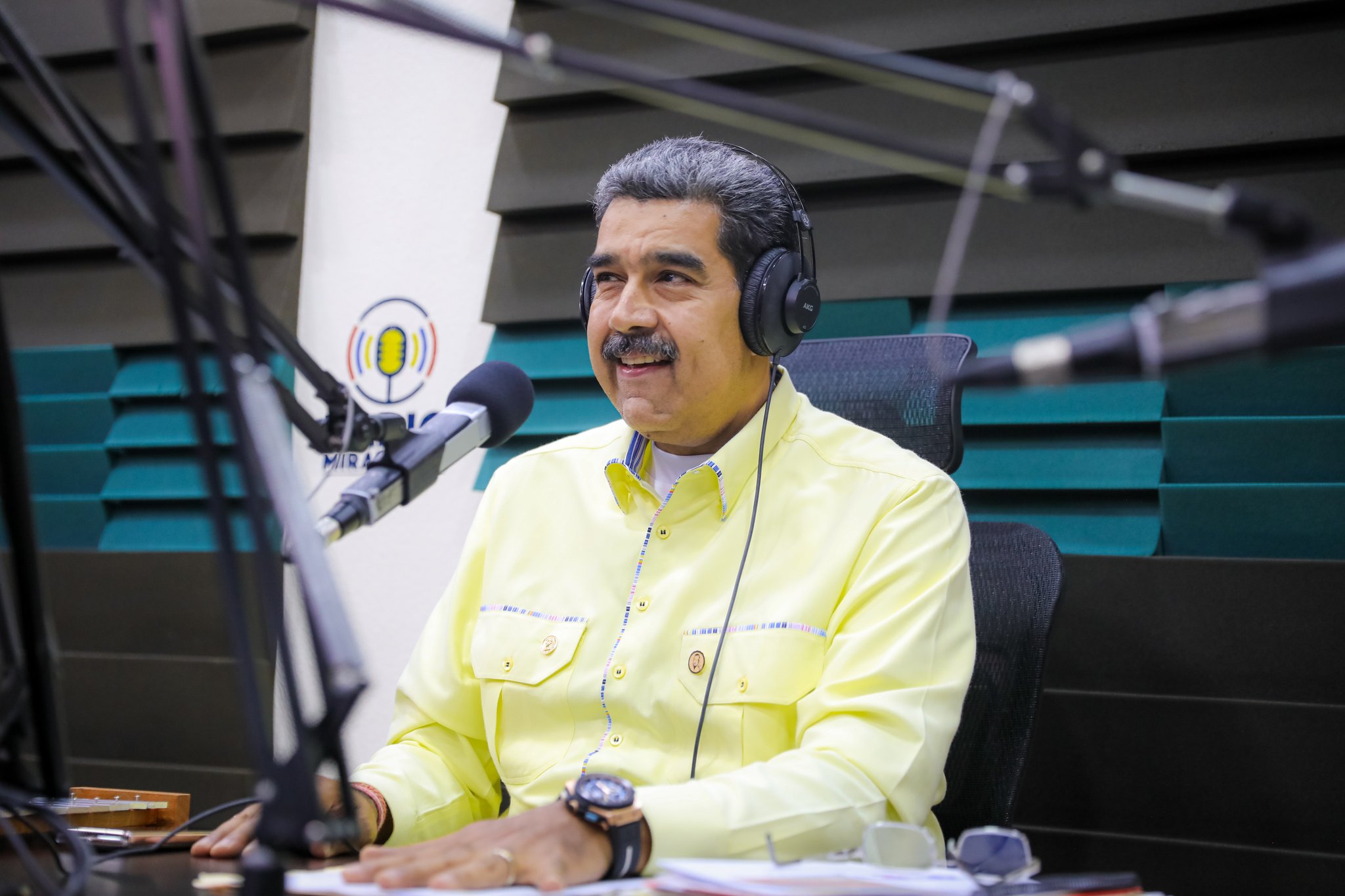 Prima imagine cu Nicolas Maduro capturat. Liderul este în drum spre SUA