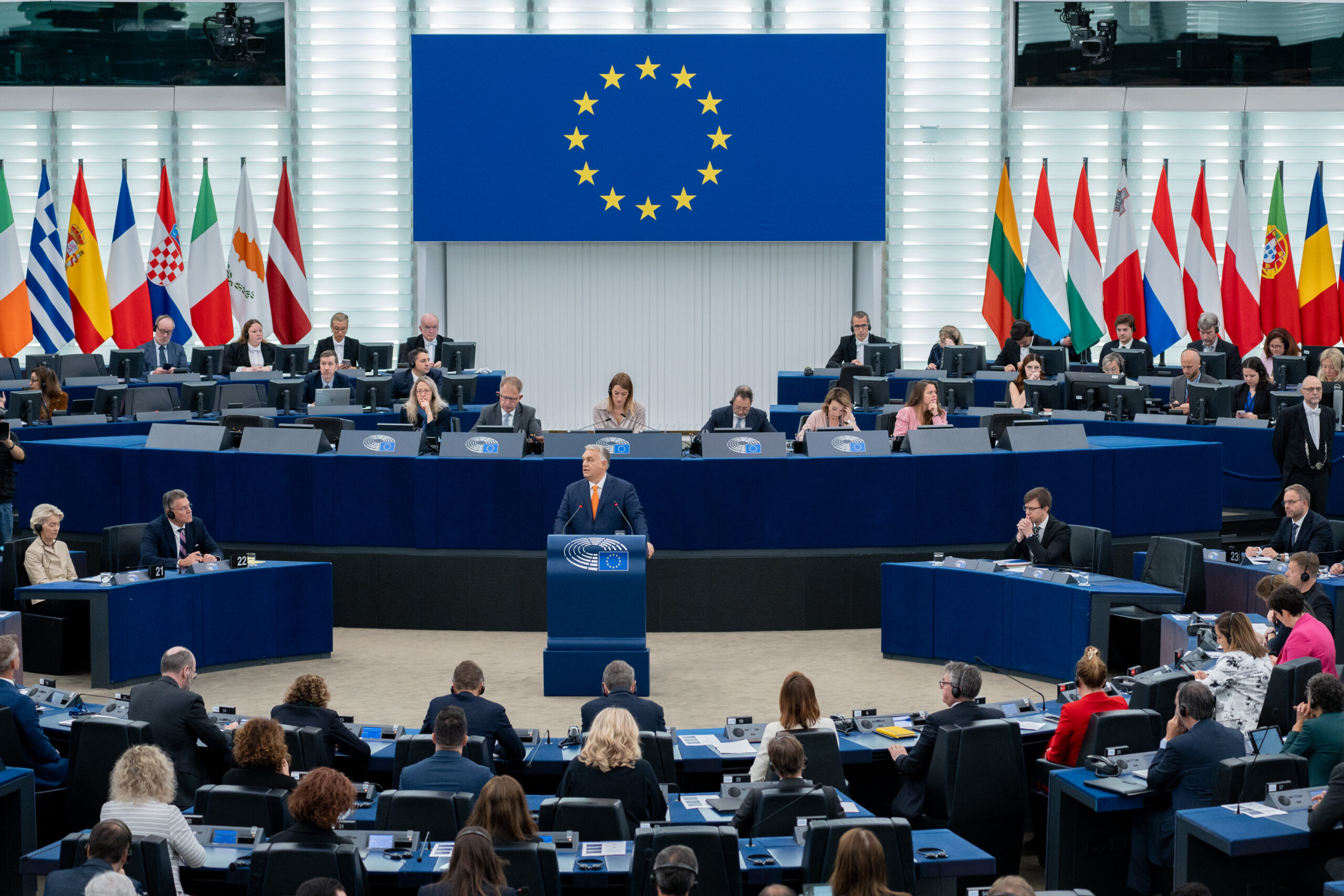 UE, de acord să elimine tarifele pentru produsele din SUA, dar Parlamentul European pune condiții