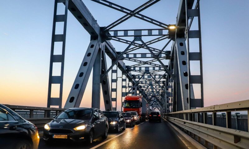 Taxa de pod Giurgiu-Ruse intră în era digitală. Când va fi disponibilă plata online