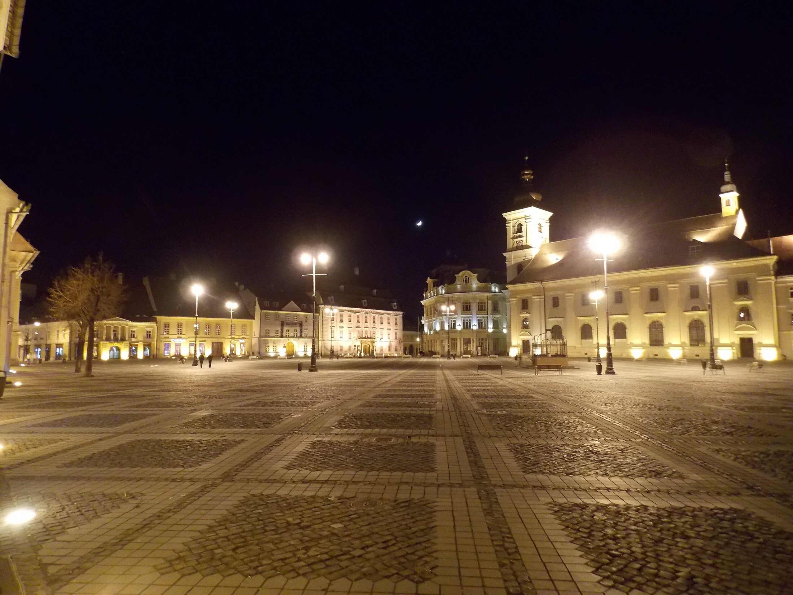 Descoperire istorică la Turnul Sfatului din Sibiu: O capsulă a timpului veche de peste un secol, găsită în timpul lucrărilor de restaurare