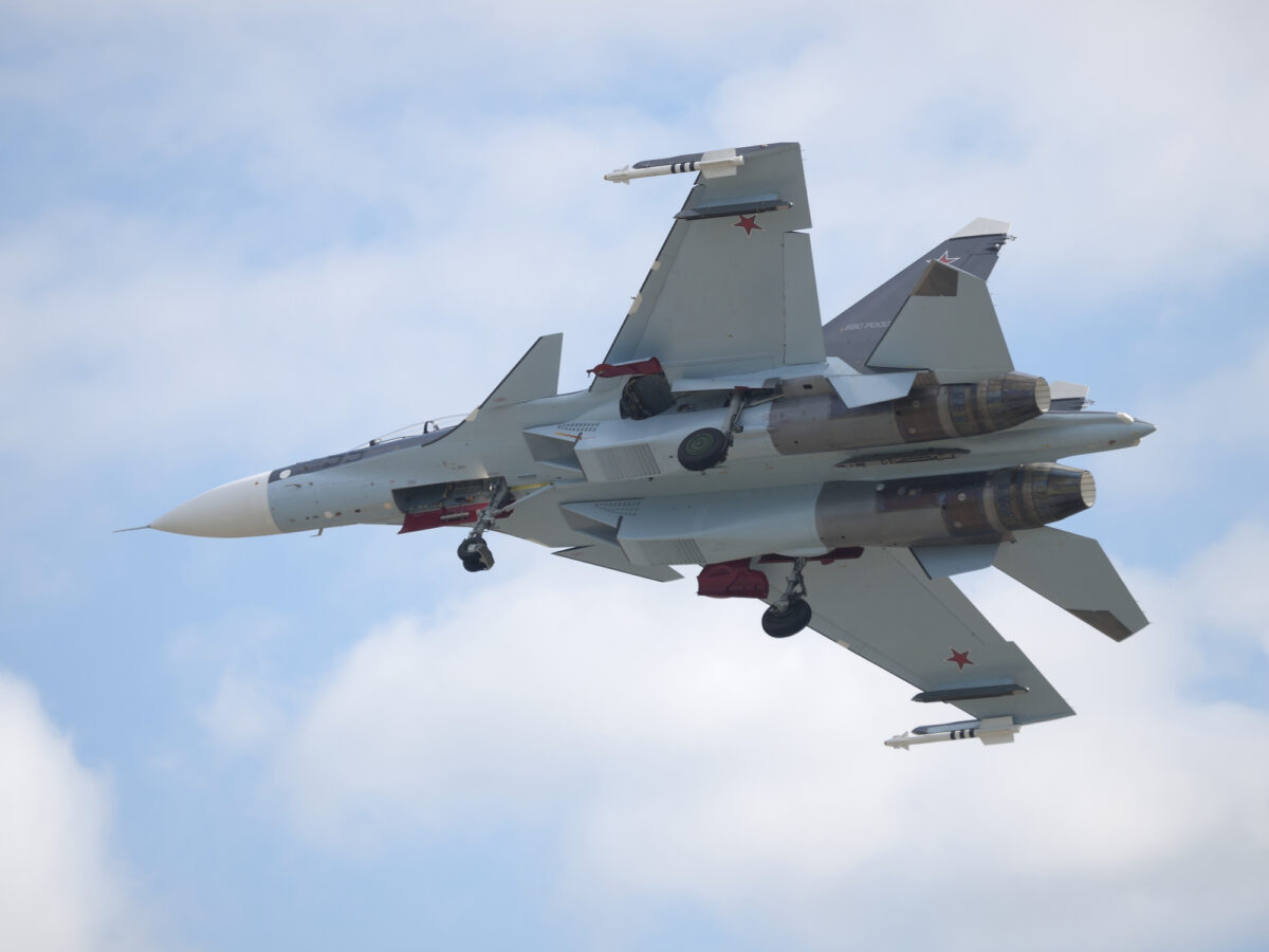 Nou incident Rusia-NATO. Lituania anunță că două avioane Sukhoi au intrat în spațiul său aerian