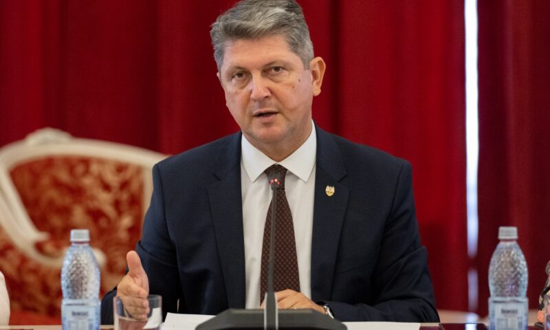 Titus Corlățean, la protestul pentru familia Samson: Ce rușine pentru autoritățile suedeze