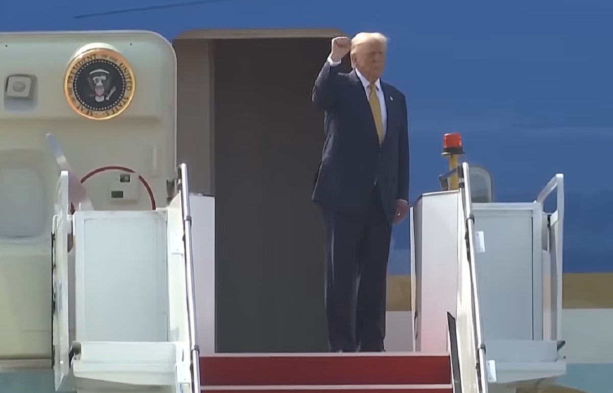 Poziția oficială a Iranului față de propunerile SUA. Cât de departe e pacea. Trump despre eliminarea liderilor din Iran: „Este cu adevărat o schimbare de regim. Aș prefera să iau petrolul din Iran”. Live text