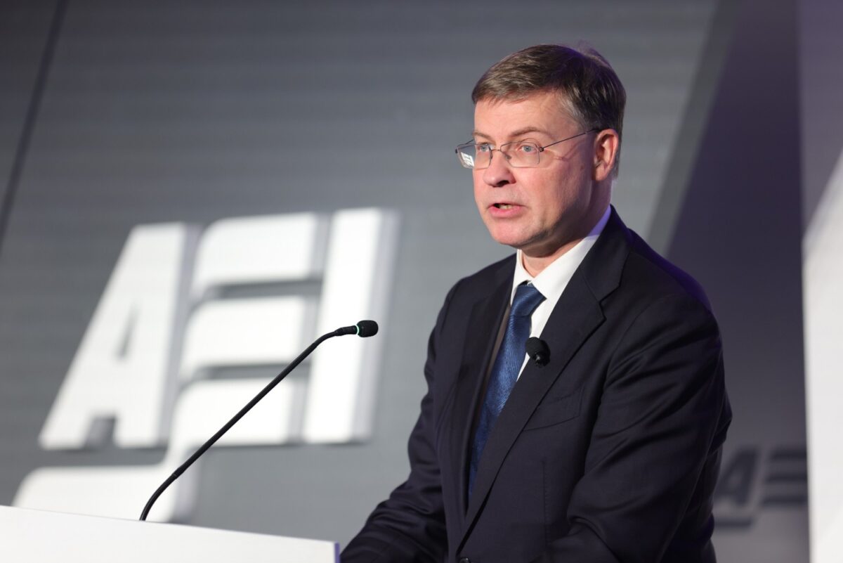 Oficial al UE, optimist cu privire la creșterea economică a României: Guvernul a făcut un efort fiscal major