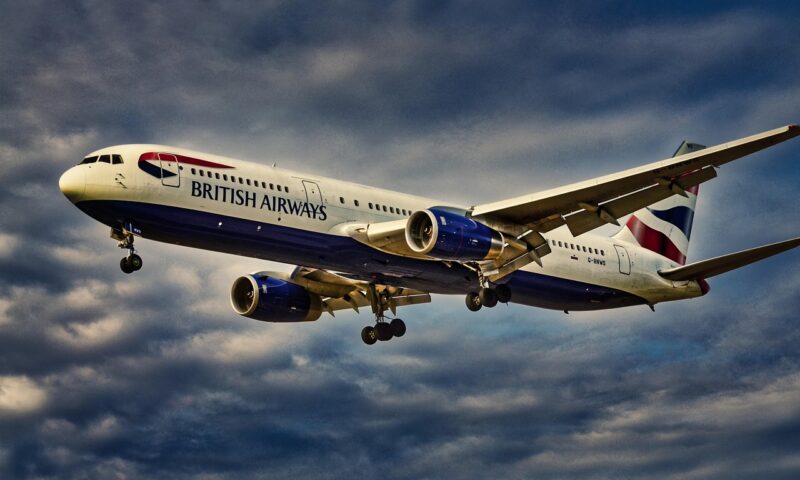 La un pas de prăbușire. Un Boeing 777 a pierdut rapid 27.000 de picioare. Ce au făcut piloții