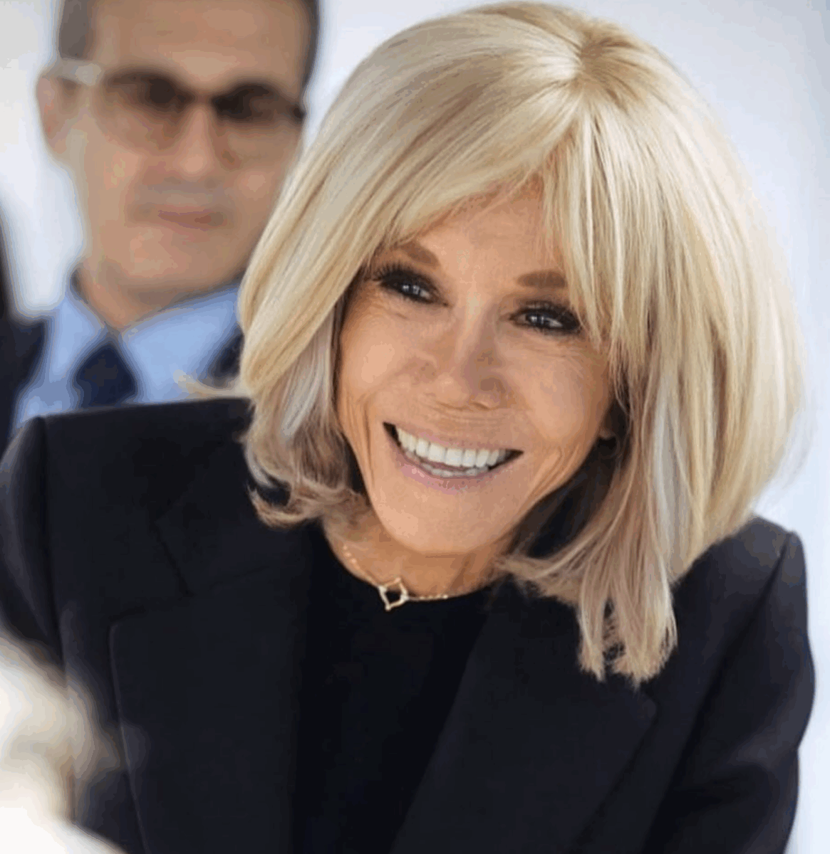 Brigitte Macron, puternic afectată de zvonurile că s-a născut bărbat. Noi detalii din procesul de hărțuire cibernetică