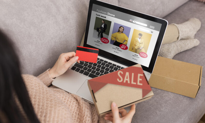 De la 1 iulie 2026 se scumpește din nou shopping-ul online din afara UE - opinie