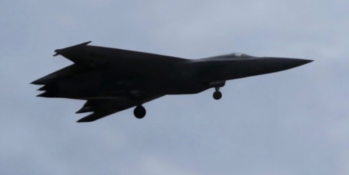 China a efectuat manevre cu bombardiere în apropiera Taiwanului