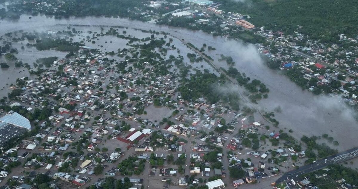 Proiect: Primăriile obligate să reconstruiască imobilele afectate de dezastre. Despre câți bani este vorba