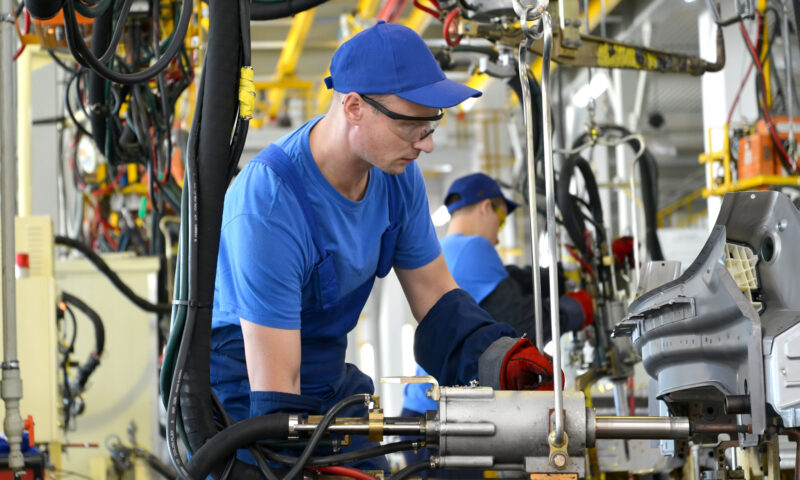 Producția industrială din România, scăderi importante în prima parte a anului 2026