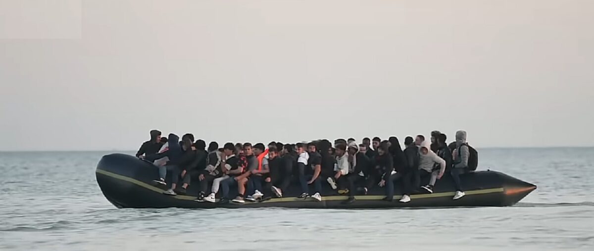 Europa schimbă regulile jocului. Țările care nu-și iau migranții înapoi pierd miliarde