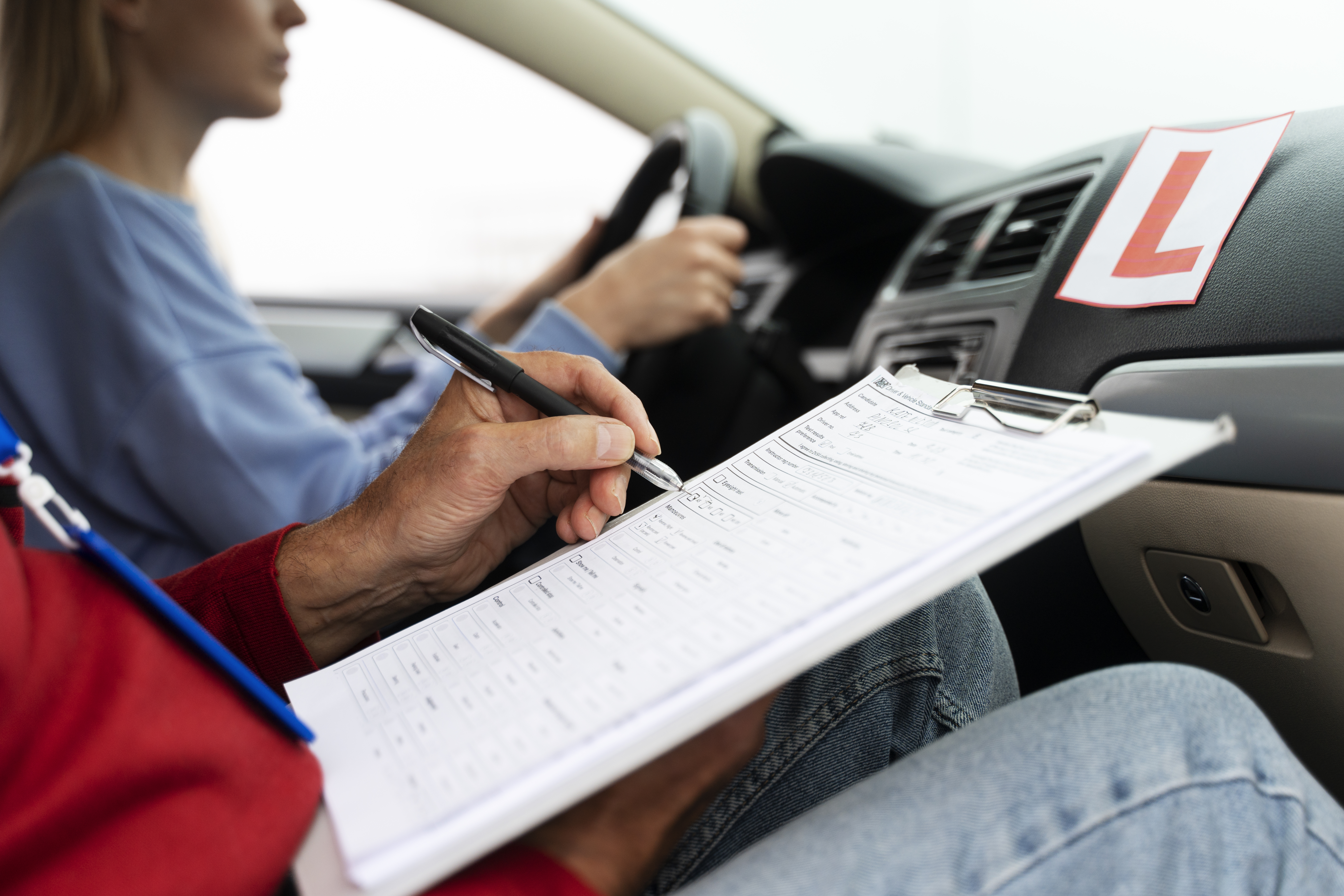 Obținerea permisului de conducere. Unde se oprește numărul încercărilor