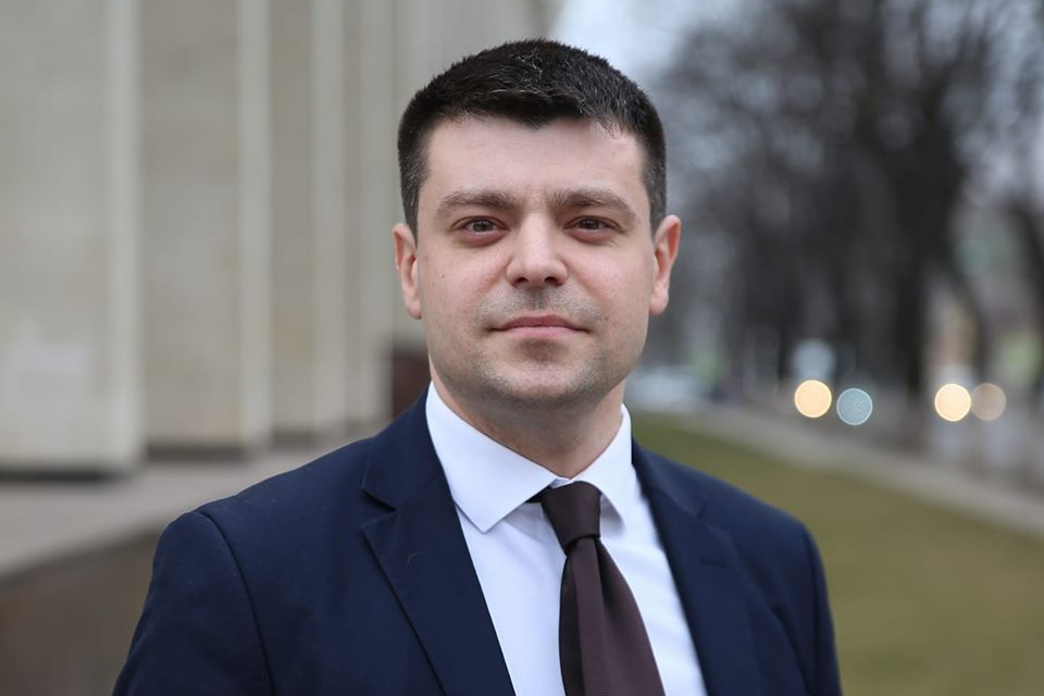 Împușcături la Leova. Candidatul la primărie, Alexandru Bujorean, vizat de un atac în fața casei Video